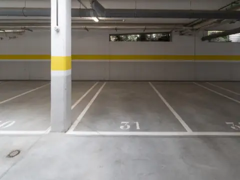 Garaje en calle del Mestizaje, 11